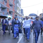 enfant-emporte-par-l-eau-a-adjame-la-ministre-belmonde-dogo-apporte-le-reconfort-du-gouvernement