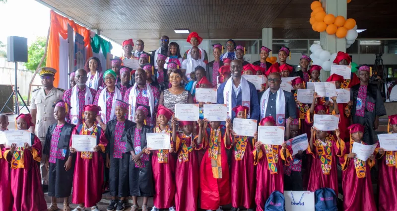 education-l-orphelinat-garcon-de-bingerville-et-celui-des-filles-de-grand-bassam-celebrent-l-excellence