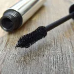 recyclage-comment-donner-une-seconde-vie-a-un-tube-de-mascara-vide-en-mascara-repousse-cils