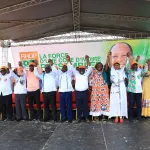 koumassi-cisse-bacongo-et-kone-kafana-font-un-tir-groupe-sur-monseigneur-marcelin-yao-kouadio