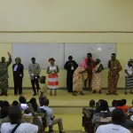 l-universite-jean-lorougnon-guede-de-daloa-accueille-l-ecrivain-yahn-aka-et-l-artistiq