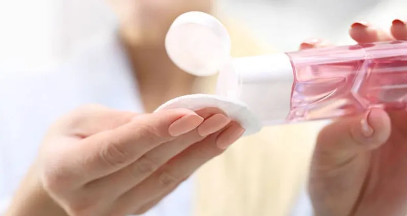 astuce-facile-voici-enfin-la-recette-de-l-eau-micellaire-maison