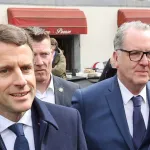 emmanuel-macron-un-proche-veut-changer-la-constitution-pour-qu-il-se-represente-en-2027
