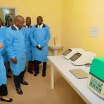 chu-de-bouake-le-ministre-dimba-pierre-ouvre-le-nouveau-laboratoire-de-diagnostic-moleculaire