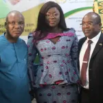 agboville-fleur-ake-m-bo-esther-apporte-son-soutien-au-fonds-chretien-d-investissement