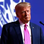 de-nouveaux-details-sur-l-affaire-des-documents-confidentiels-detenus-par-donald-trump-font-des-remous