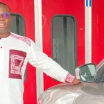 high-tech-un-entrepreneur-satisfait-de-sa-cooperation-avec-une-entreprise-vtc