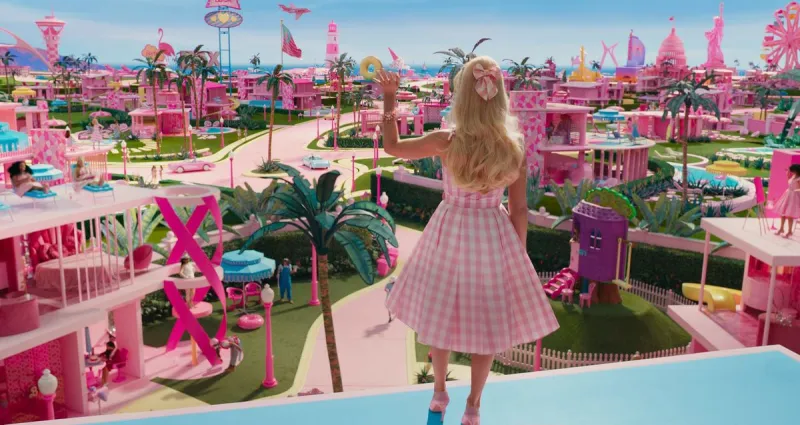 barbie-ou-la-tyrannie-du-rose-l-hashtag-du-long-metrage-cumule-des-milliards-de-vues