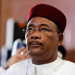coup-d-etat-au-niger-l-ex-president-mahamadou-issoufou-brise-le-silence