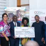 5e-journees-de-l-entrepreneur-a-succes-la-laureate-du-prix-cci-tci-recoit-son-cheque