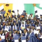 ceremonie-de-remise-de-parchemins-formation-en-coaching-politique-et-droits-humains-celebree-a-l-uddh