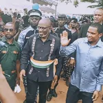 assinie-infrastructures-sportives-samuel-eto-o-fils-inaugure-le-premier-complexe-sportif-d-assouinde