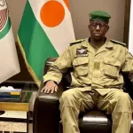 international-l-armee-burkinabe-convoie-311-camions-de-marchandises-au-niger