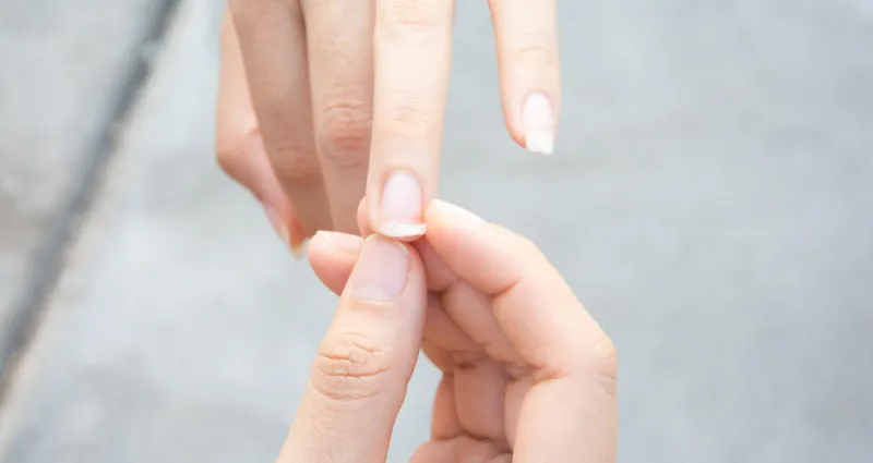 soin-des-ongles-astuce-qui-marche-pour-les-ongles-cassants