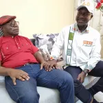 municipales-2023-a-yopougon-visite-surprise-du-candidat-adama-bictogo-au-domicile-de-bally-spinto