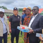 kpapekou-joachim-djedje-bagnon-equipe-le-centre-de-sante-rural-de-materiels-biomedicaux