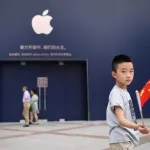 relations-sino-americaines-la-chine-vient-d-interdire-l-utilisation-des-iphones-au-travail-par-ses-fonctionnaires