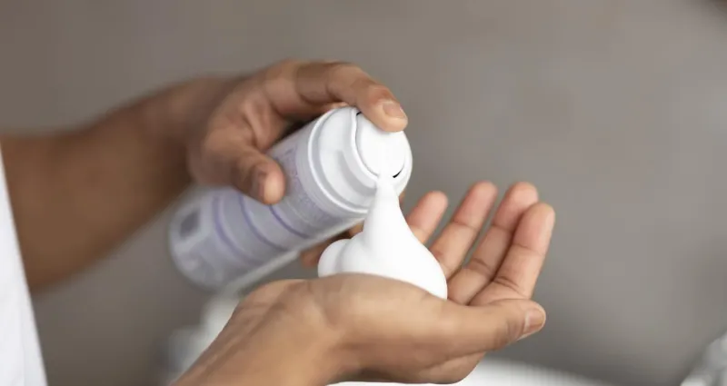 mousse-a-raser-3-utilisations-pour-tout-nettoyer-dans-la-maison
