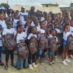 agban-village-l-ong-le-cri-de-la-veuve-et-de-l-orphelin-offre-plus-200-de-kits-scolaires-aux-orphelins
