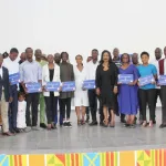 promotion-de-l-excellence-scolaire-les-bacheliers-des-series-scientifiques-recompenses-par-un-operateur-mobile