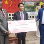 cooperation-sino-ivoirienne-des-eleves-ivoiriens-recoivent-des-bourses-d-une-valeur-de-24-millions-francs-cfa