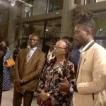 vernissage-les-mots-des-maux-le-peintre-ulrik-abe-peint-un-mal-pernicieux-en-vue-de-sensibiliser-la-population