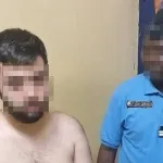 angre-en-colere-un-jeune-commercant-tire-dans-les-pieds-de-son-ami-sous-un-immeuble