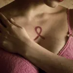 sante-la-tetee-des-seins-des-femmes-par-les-hommes-ne-protege-pas-contre-le-cancer-du-sein-voici-ce-qui-protege