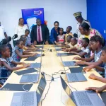 rupture-de-la-fracture-numerique-l-iepp-de-yamoussoukro-sinzibo-a-recu-sa-bibliotheque-numerique