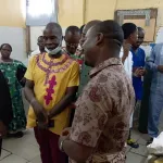 chu-de-bouake-le-ministre-assahore-jacques-au-chevet-des-accidentes-et-plusieurs-malades