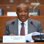 senat-le-ministre-jean-sansan-kambile-fait-adopter-deux-nouveaux-projets-de-loi
