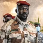 guinee-le-patron-de-la-junte-le-colonel-mamadi-doumbouya-limoge-le-ministre-de-la-sante
