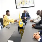abidjan-francis-ngannou-recu-en-audience-par-le-ministre-adje-silas-metch