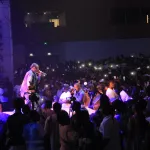 concert-didi-b-craque-et-fond-en-larmes-son-coup-de-gueule-l-ambiance-au-parc-des-expositions