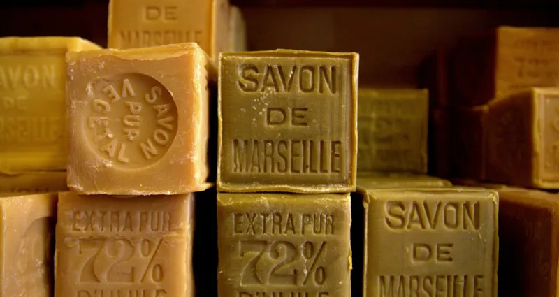savon-de-marseille-un-produit-miracle-aux-mille-vertus-decouvrez-les-secrets-de-ce-produit-naturel