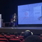 litterature-fabrice-sawegnon-presente-son-tout-premier-livre-intitule-transcender-la-theorie-du-miroir