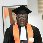 distinction-le-ministre-cisse-ibrahima-bacongo-eleve-au-rang-de-docteur-honoris-causa