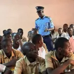 fete-de-fin-d-annee-les-agents-de-la-police-sensibilisent-contre-le-phenomene-des-conges-anticipes