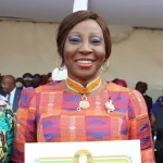 kandia-camara-presidente-du-senat-elevee-au-rang-de-commandeur-dans-l-ordre-du-merite-de-la-fonction-publique