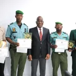 pne-2023-le-ministre-jacques-assahore-distingue-les-laureats-classes-2e-et-3e-dans-le-secteur-environnement