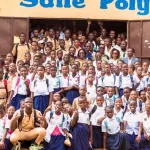 villes-durables-les-lycees-modernes-1-et-2-d-abobo-sensibilises-a-savoir-chasser-leurs-dechets