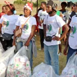 5e-edition-de-noel-pour-tous-l-association-id2p-offre-des-repas-et-des-cadeaux-a-900-enfants