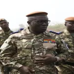 cote-d-ivoire-le-chef-d-etat-major-confie-une-mission-a-cherif-ousmane-nouveau-commandant-des-forces-terrestres