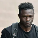 france-mamoudou-gassama-mene-une-vie-de-reve-apres-son-exploit-de-2018