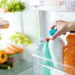 revelations-choquantes-pourquoi-vous-devriez-immediatement-deplacer-ces-aliments-de-la-porte-de-votre-frigo