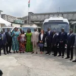 cote-d-ivoire-c2d-remise-de-studios-mobiles-pour-accompagner-la-revolution-numerique-dans-l-education