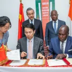 cooperation-la-chine-offre-6-vehicules-a-propulsion-electrique-a-la-cote-d-ivoire
