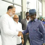 sante-adama-bictogo-visite-le-dispositif-sanitaire-sur-place-a-la-nouvelle-polyclinique-emy