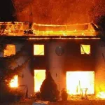 can-2023-akradio-la-maison-d-une-vieille-femme-incendiee-apres-la-debacle-des-elephants-tensions-dans-le-village