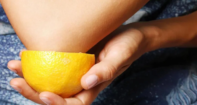 la-quete-de-coudes-doux-5-astuces-maison-incontournables-pour-des-coudes-de-bebe-en-24h